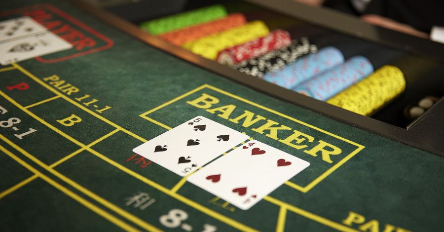 Tìm hiểu lý do nên đầu tư Baccarat?